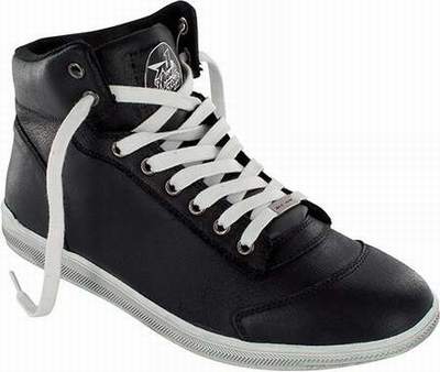 chaussure moto nike